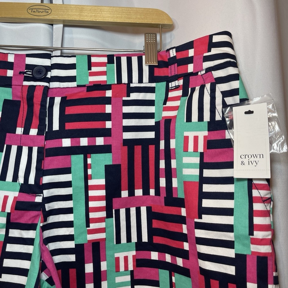 Crown & Ivy Plus Size 16W Multicolored Shorts Festival Party Artsy NWT